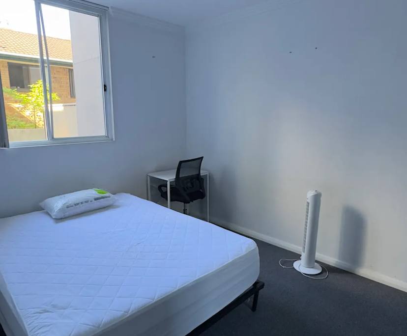 Furnished room in a flatshare