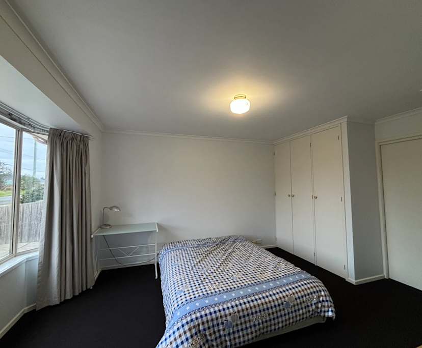 Room in a share house
