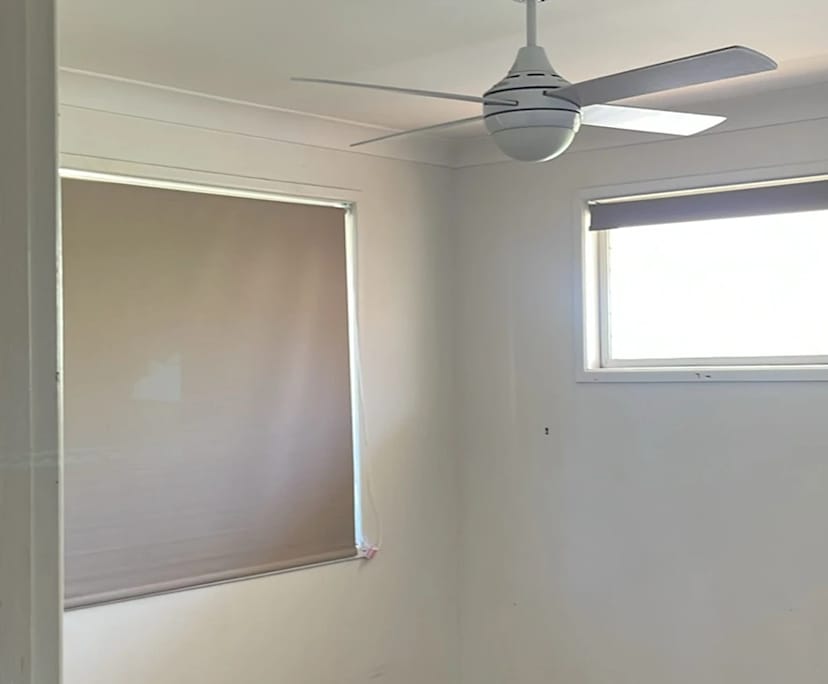 $350, Share-house, 3 bathrooms, Mermaid Waters QLD 4218