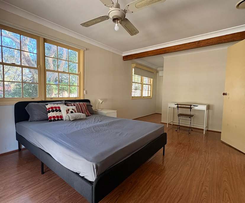 Furnished room in a share house