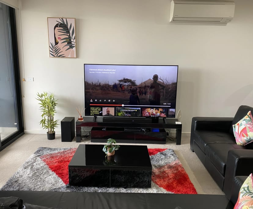 Furnished room in a flatshare