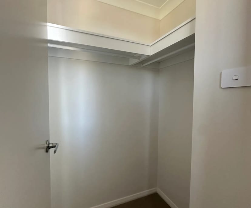 $260, Share-house, 4 bathrooms, Bardia NSW 2565