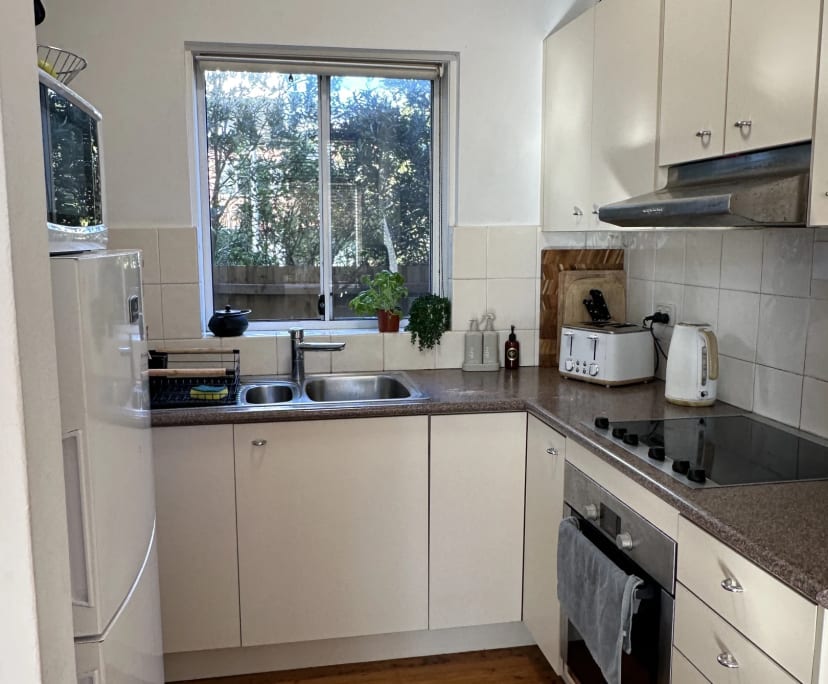 $350, Flatshare, 2 bathrooms, Freshwater NSW 2096
