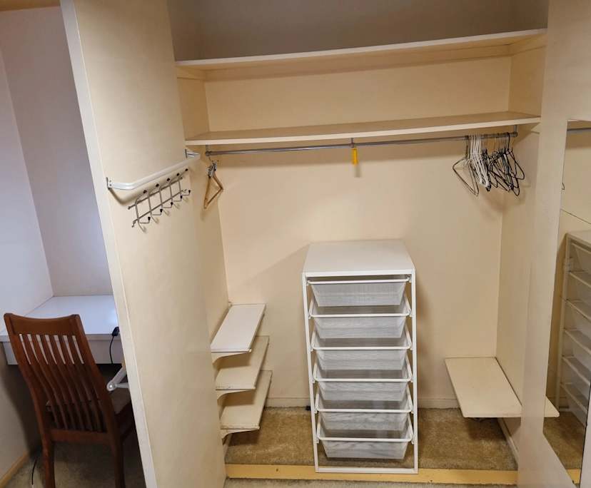 $230, Share-house, 5 bathrooms, Fig Tree Pocket QLD 4069