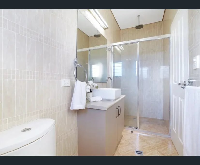 Room with ensuite in a share house