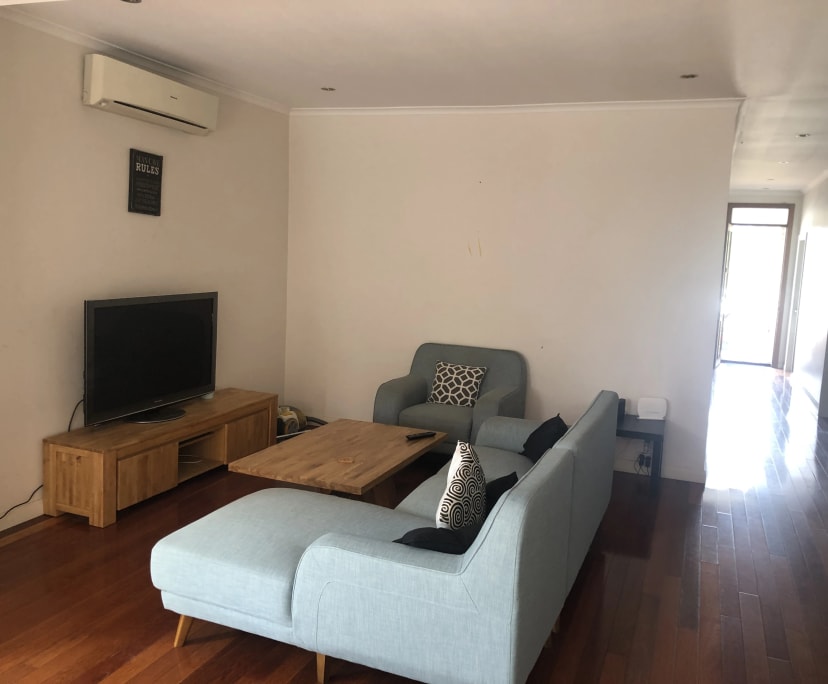 Room in a share house