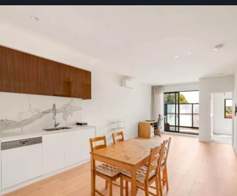 Whole property with 2 rooms for rent