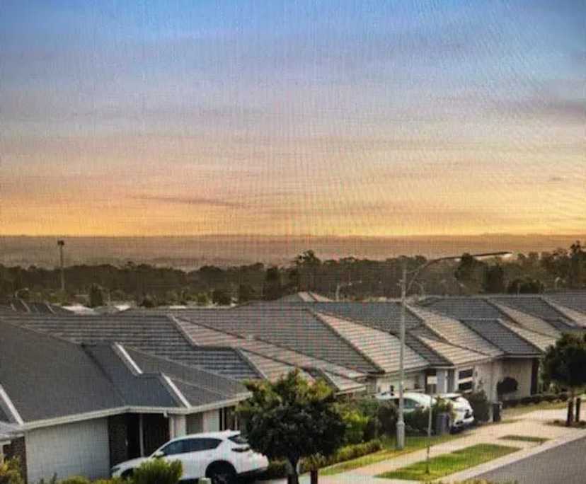 $300, Student-accommodation, 5 bathrooms, Spring Farm NSW 2570