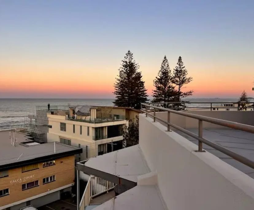 $350, Flatshare, 2 bathrooms, Mermaid Beach QLD 4218