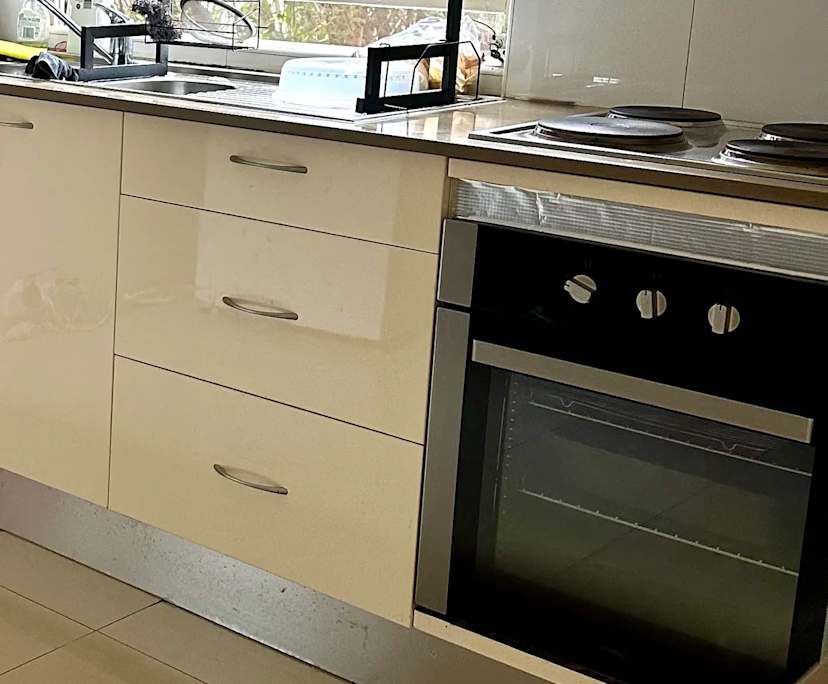 Room in a share house