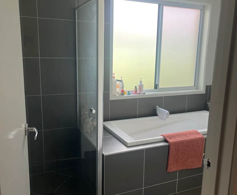 Furnished room with own bathroom
