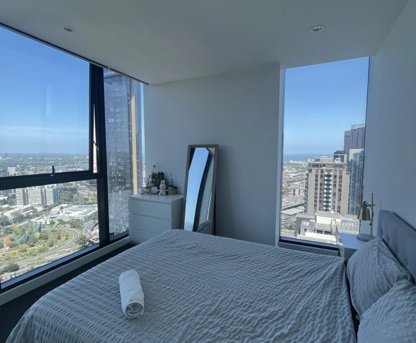 Furnished room in a flatshare