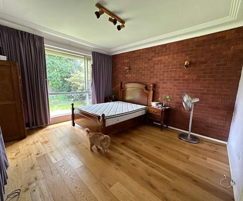 Furnished room in a share house