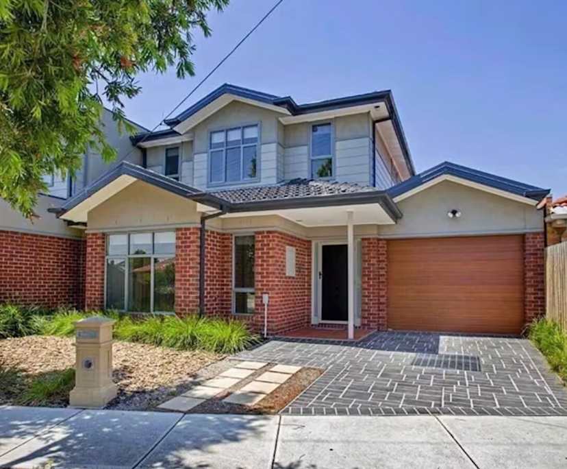 Unfurnished room with own bathroom