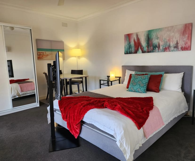 $360, Share-house, 3 bathrooms, Gladstone Park VIC 3043