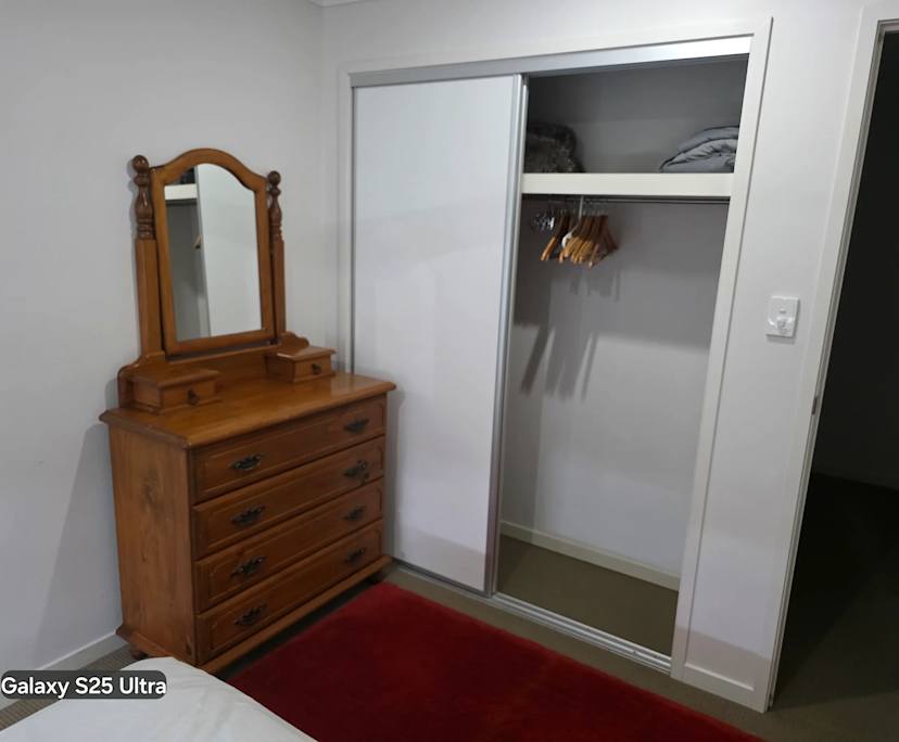 Whole property with 1 room for rent