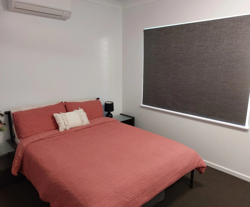 Room in a share house