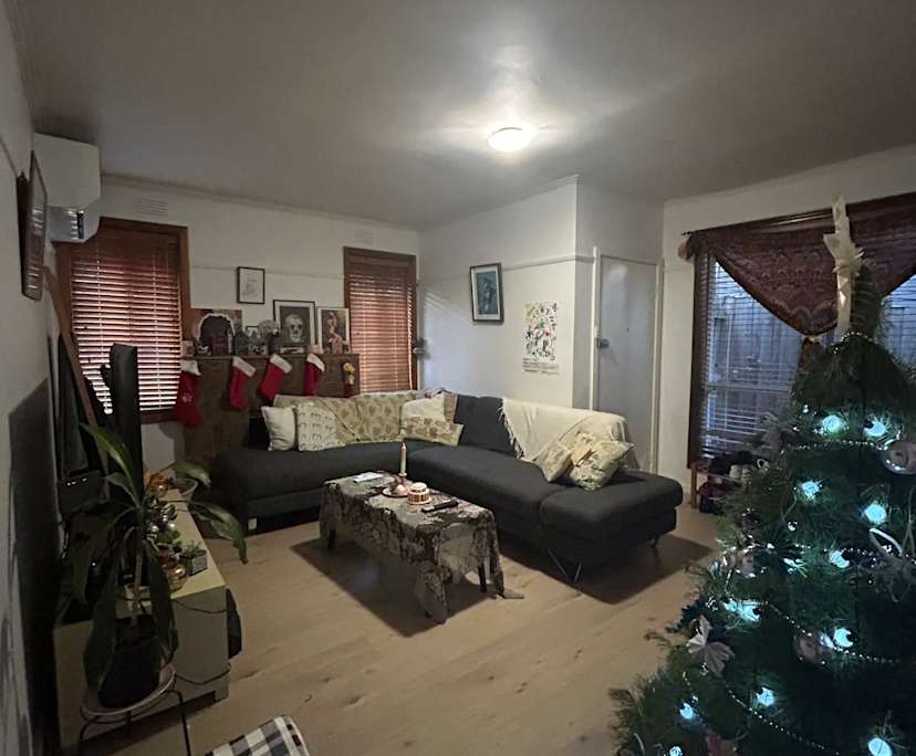 Unfurnished room in a share house