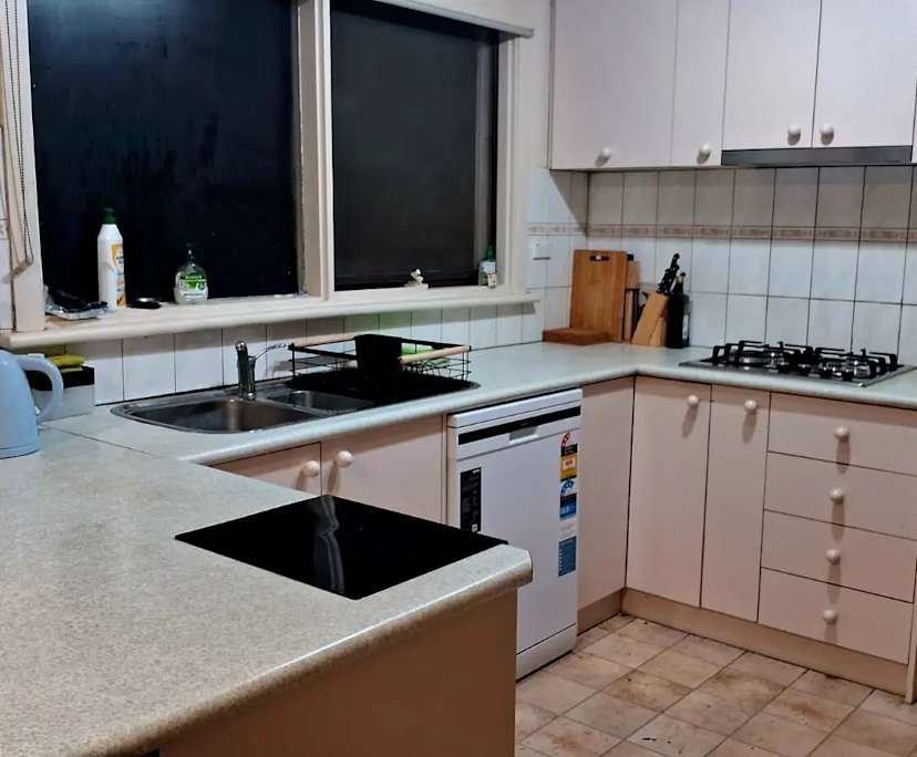 Furnished room in a share house