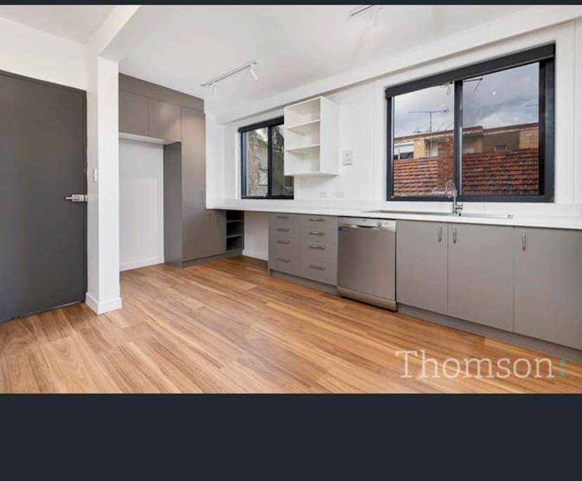 $270, Flatshare, 3 bathrooms, Saint Kilda East VIC 3183