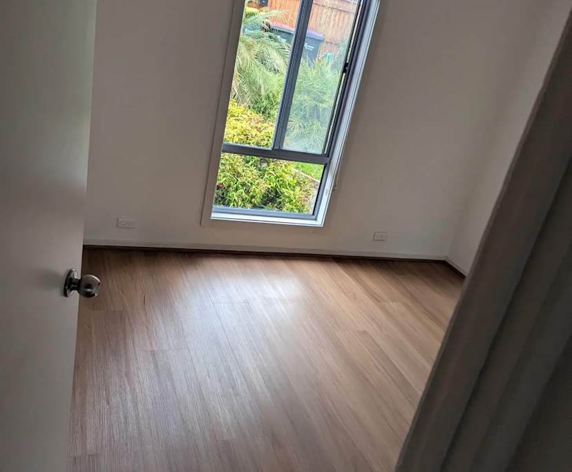 Unfurnished room in a share house