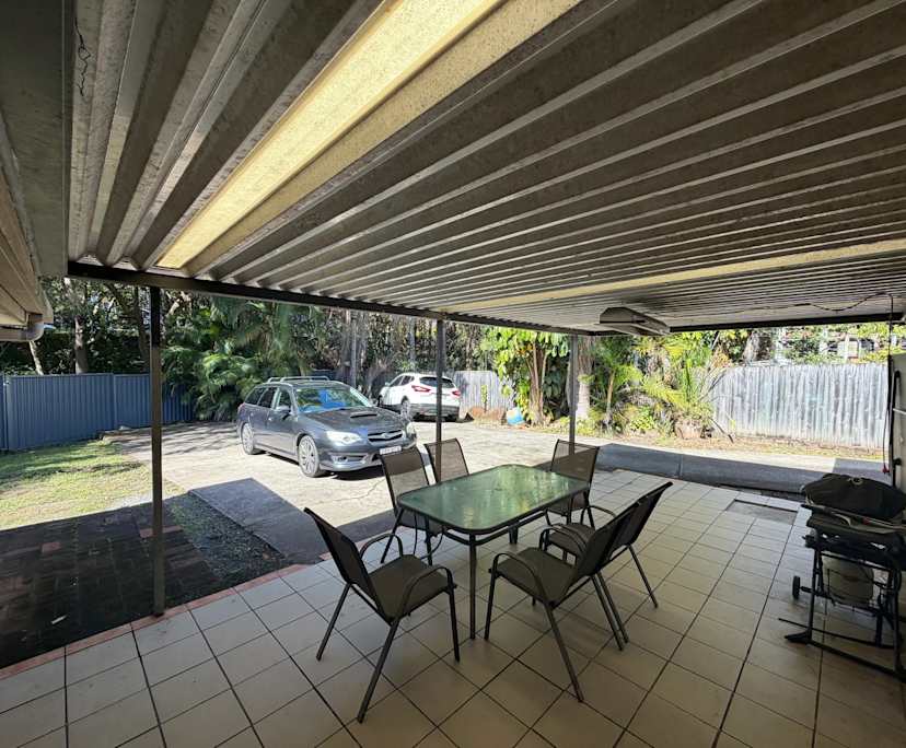 Room in a share house