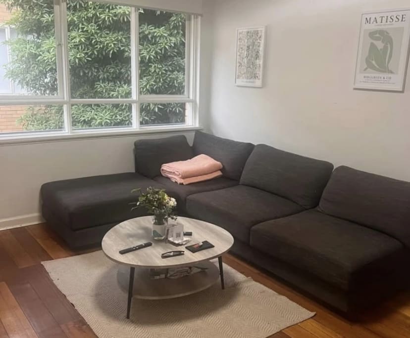 Furnished room in a flatshare