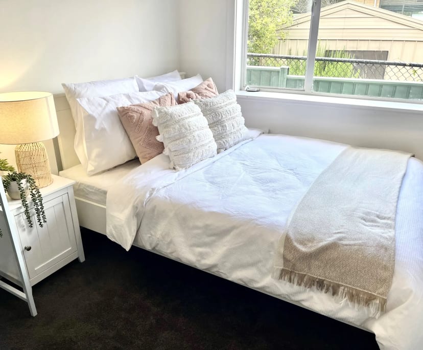 $350, Share-house, 5 bathrooms, Hampton East VIC 3188