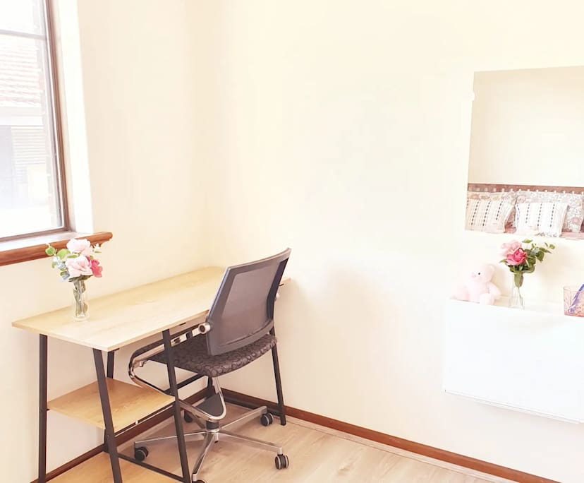 $290-300, Student-accommodation, 2 rooms, Dianella WA 6059, Dianella WA 6059
