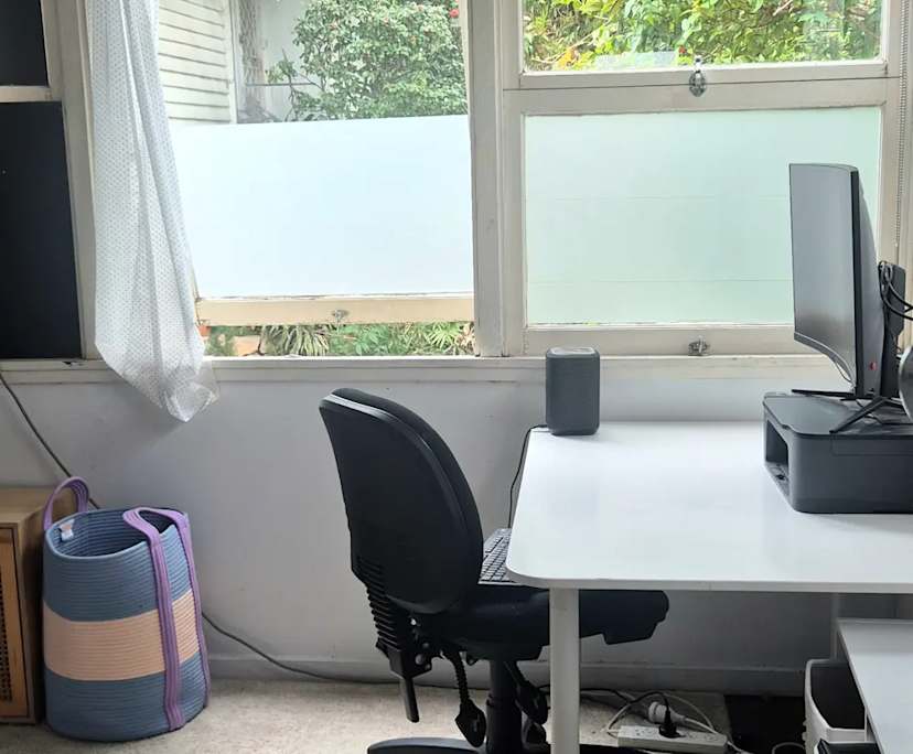 Furnished room studio flat for rent
