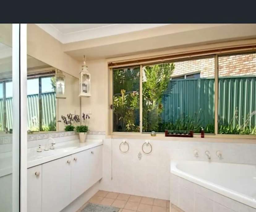 $200, Share-house, 4 bathrooms, Glen Alpine NSW 2560