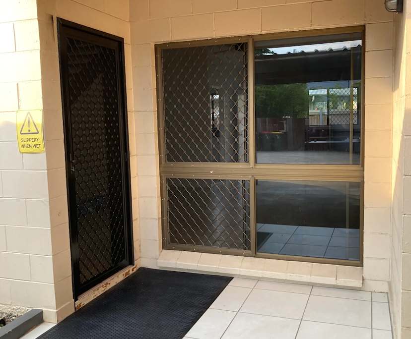 $690, Whole-property, 2 bathrooms, Manoora QLD 4870