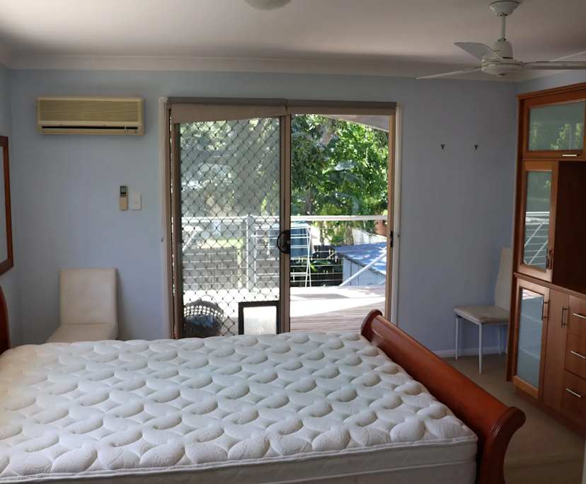 $575, Share-house, 3 bathrooms, Palm Beach QLD 4221