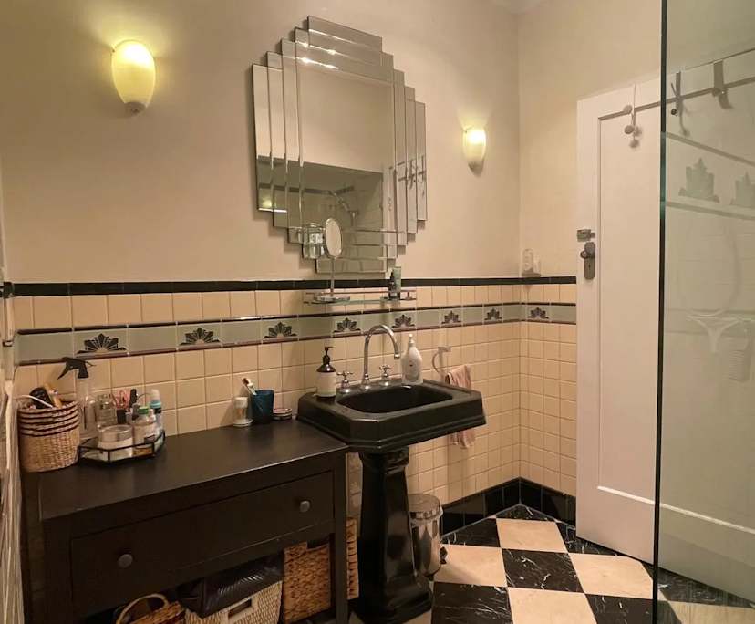 Unfurnished room in a share house