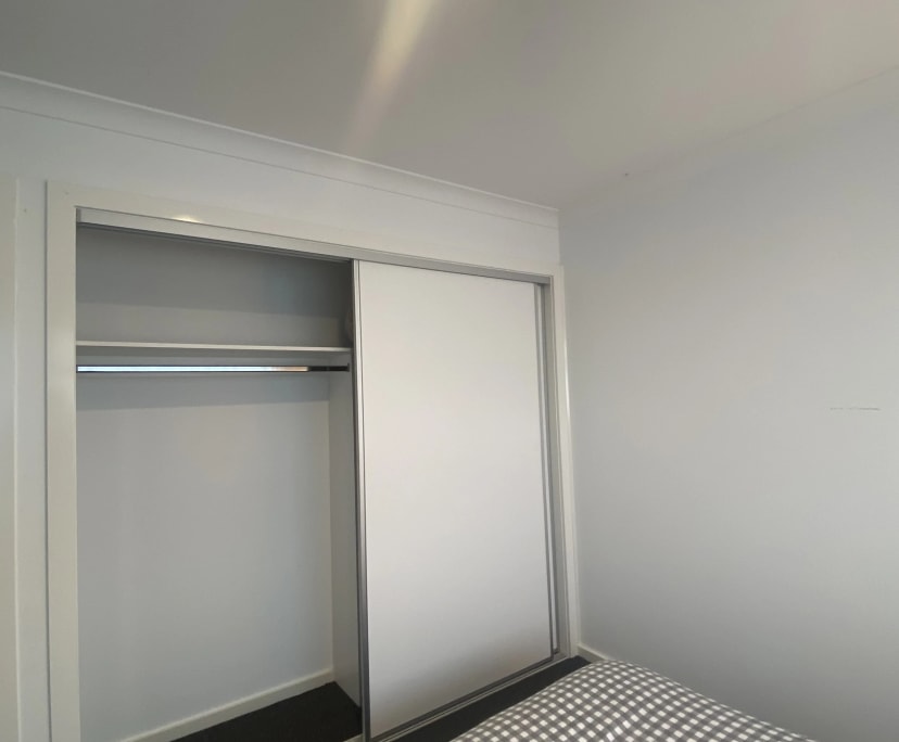 $300, Share-house, 3 bathrooms, Officer VIC 3809