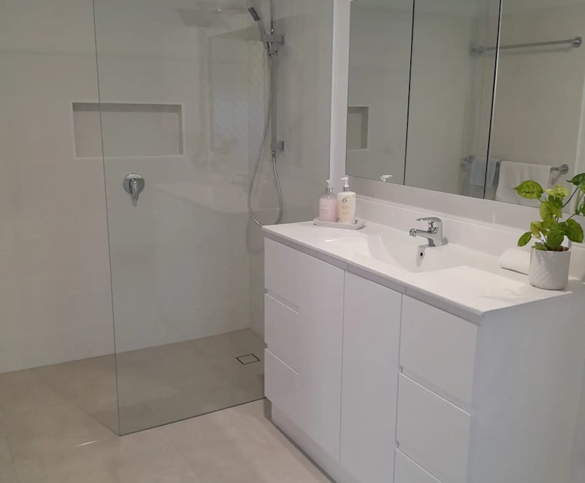 $600, Whole-property, 1 bathroom, Noosa Heads QLD 4567