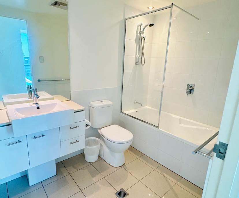 Furnished room with own bathroom