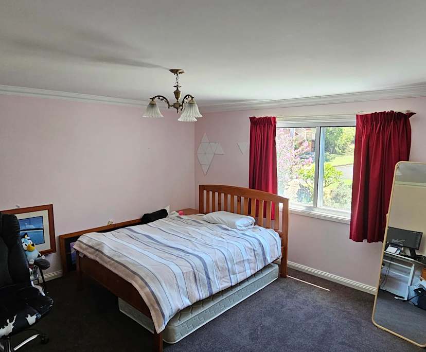 Furnished room in a share house