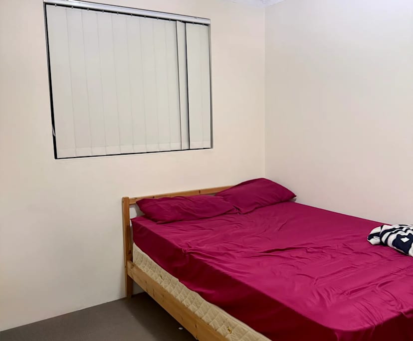 Furnished room in a flatshare