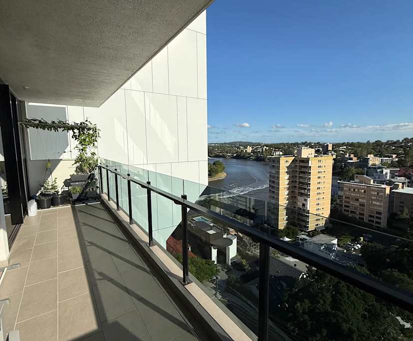 $450, Flatshare, 2 bathrooms, Toowong QLD 4066