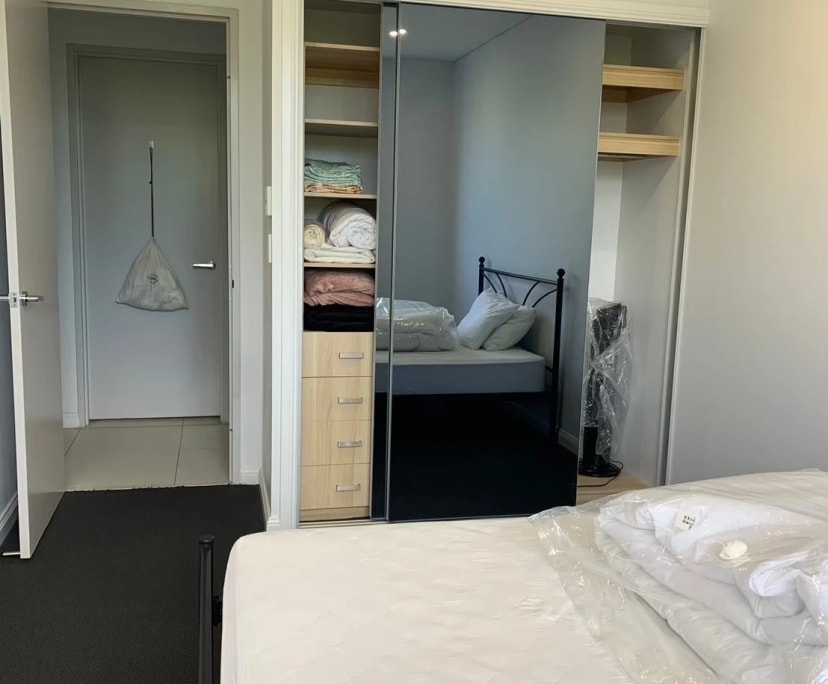 Furnished room in a flatshare