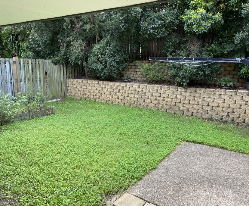 Room for Rent in Pacific Pines, Gold Coast 250, F...