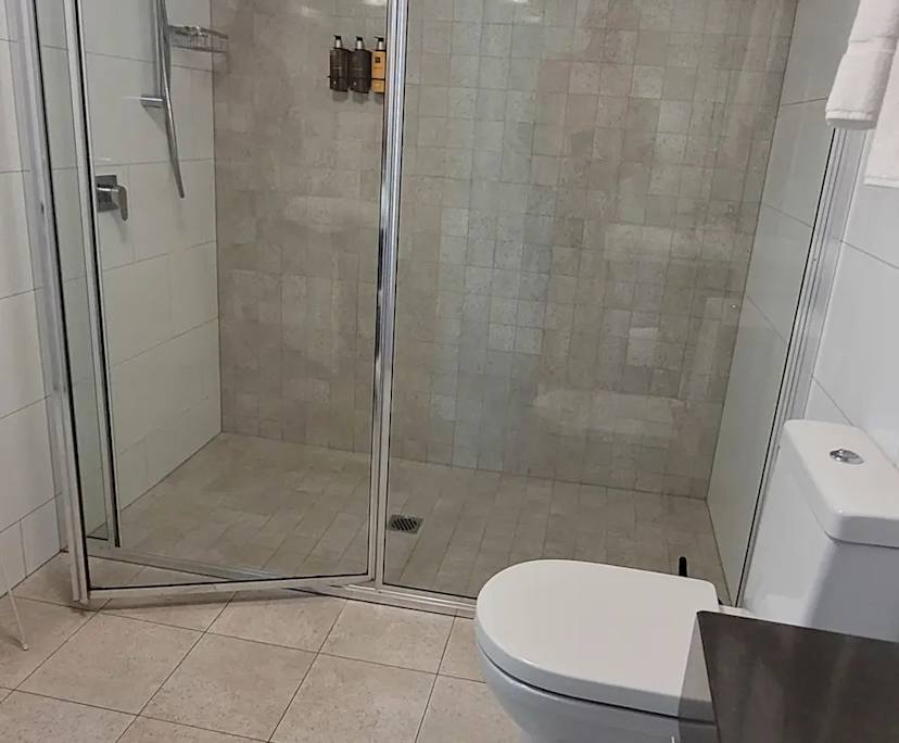$350, Flatshare, 2 bathrooms, Darwin City NT 0800