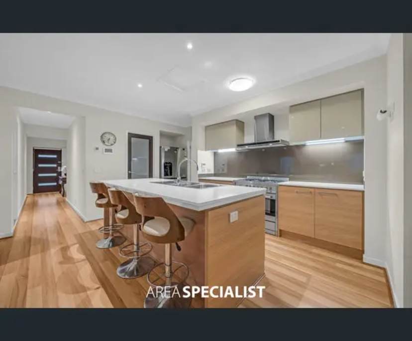 $175, Share-house, 4 bathrooms, Clyde North VIC 3978