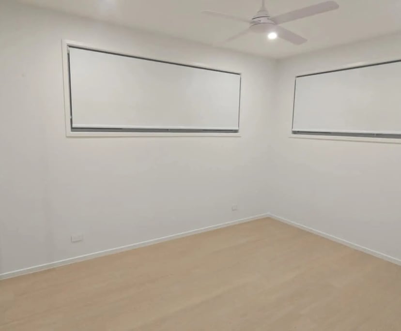 Unfurnished room with own bathroom