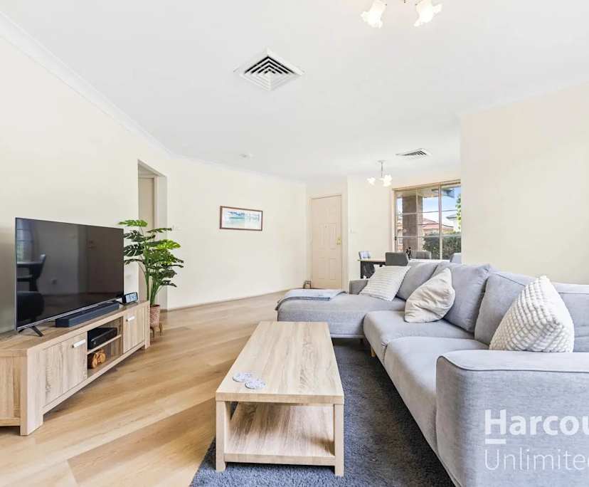 Whole property with 4 rooms for rent