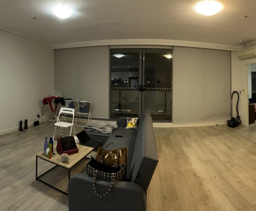 Furnished room with ensuite in a flatshare