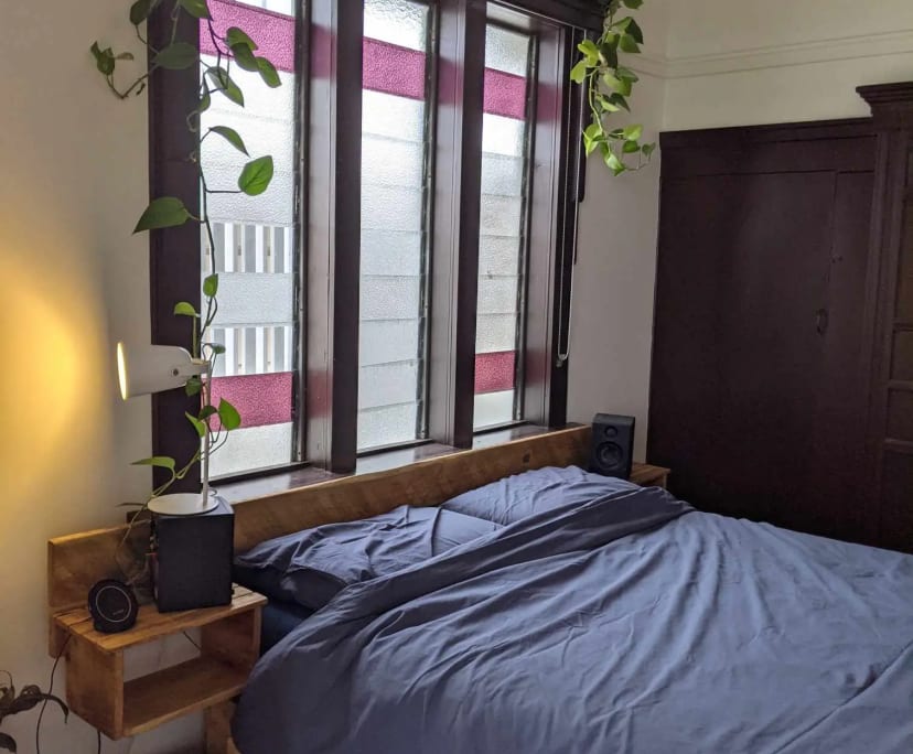 Furnished room in a share house