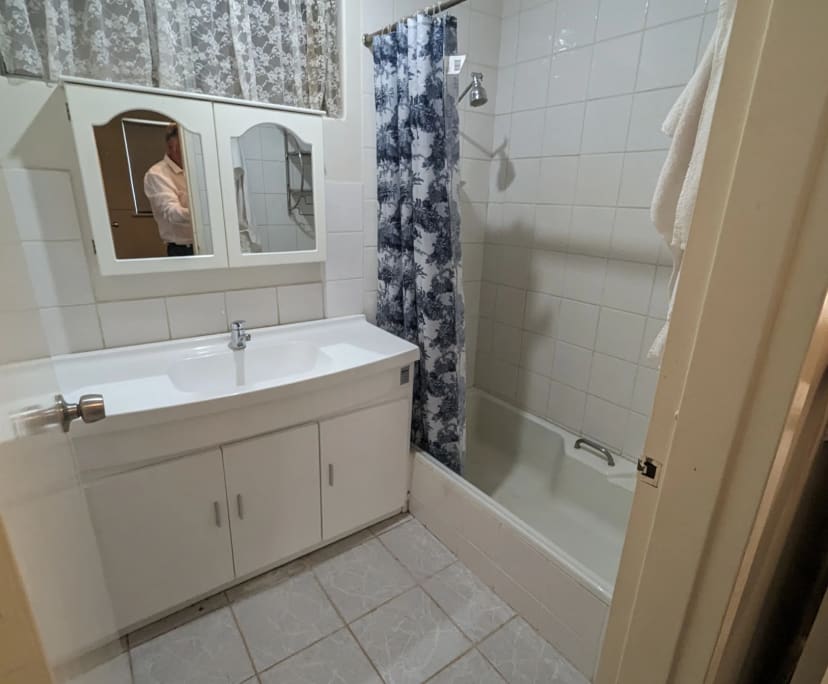 $350, Share-house, 3 bathrooms, Thornlie WA 6108