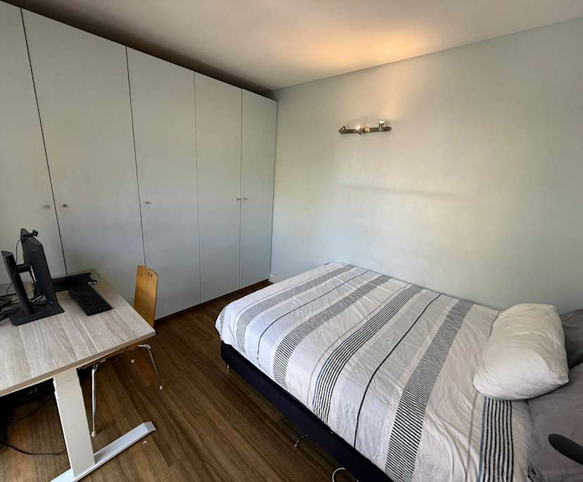 Unfurnished room in a share house